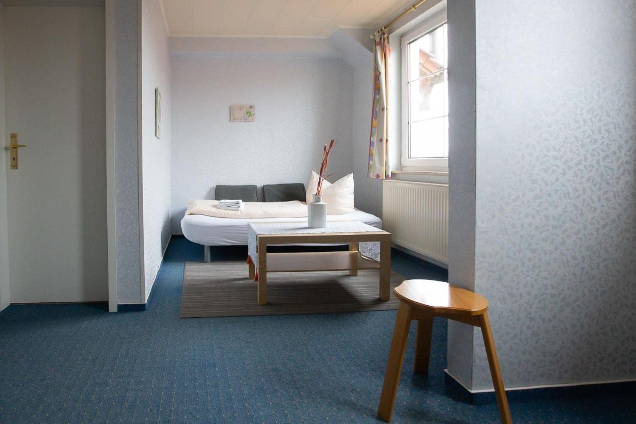 Hotel Dolgesheim Экстерьер фото