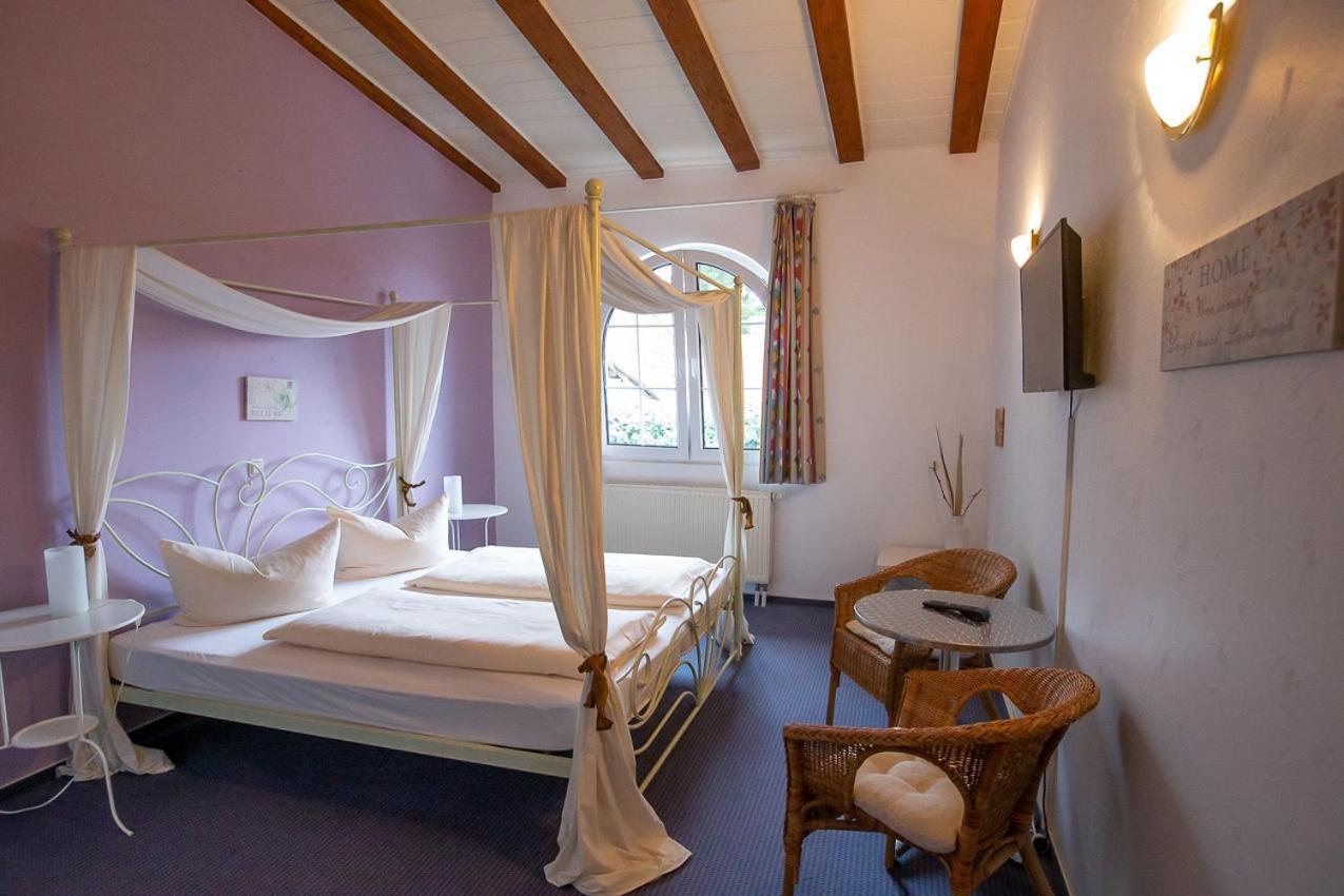 Hotel Dolgesheim Экстерьер фото